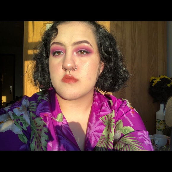 Profile Picture of Laura Heike (@lrh0018) on Poshmark