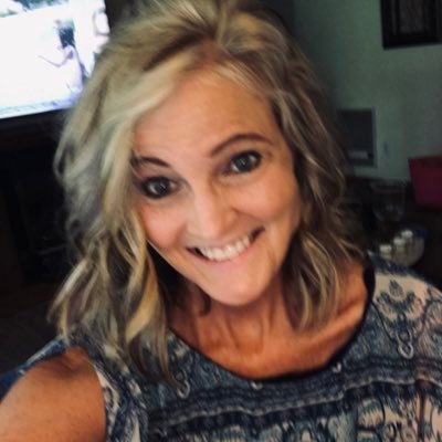 Profile Picture of Lori Whitaker (@LoriWhi02966126) on Twitter