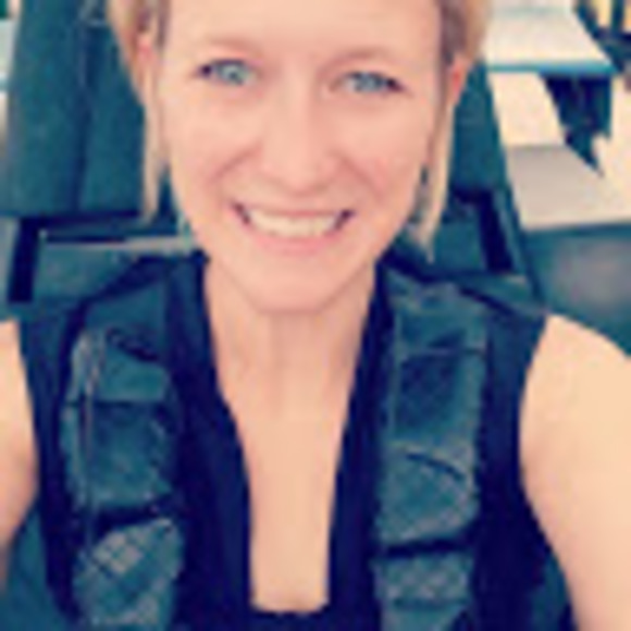 Profile Picture of Stephany Pentecost (@spentecost18) on Poshmark