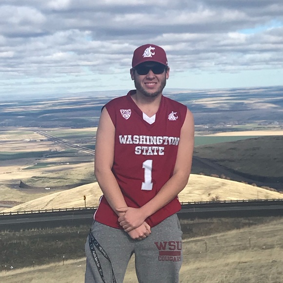 Profile Picture of Jordan Waring (@jojowar) on Poshmark