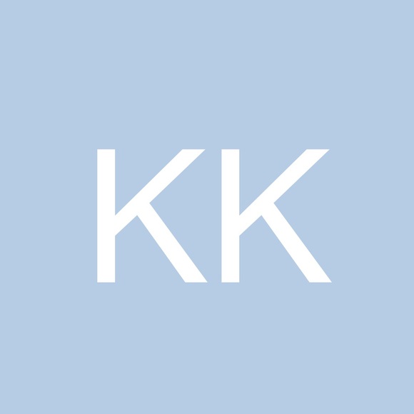 Profile Picture of Katie Kohls (@kkfolsom) on Poshmark