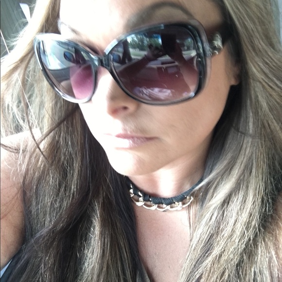 Profile Picture of Jessica Domers (@jessiann1978) on Poshmark