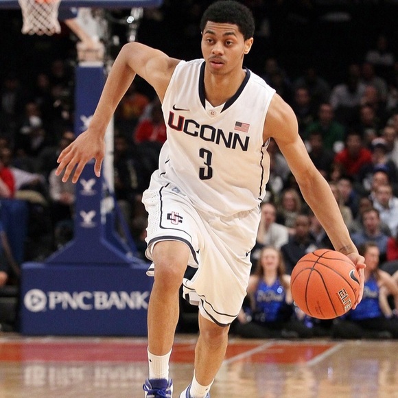 Profile Picture of Jeremy Lamb (@macleven25) on Poshmark