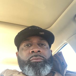 Profile Picture of Julian Hooker Sr (@julian.h.sr) on Facebook