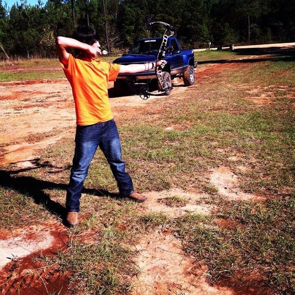 Profile Picture of Joshua Presley (@mfpresley) on Poshmark