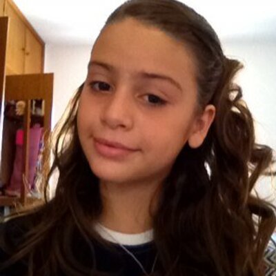 Profile Picture of Stephanie Dasilva (@DasilvaMacbarbi) on Twitter