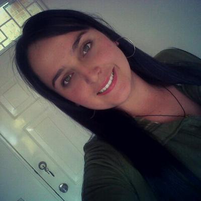 Profile Picture of Silvia Cuellar (@silviia_cuellar) on Twitter