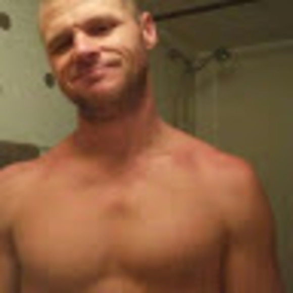 Profile Picture of Paul Dennis (@lpdennis37) on Poshmark