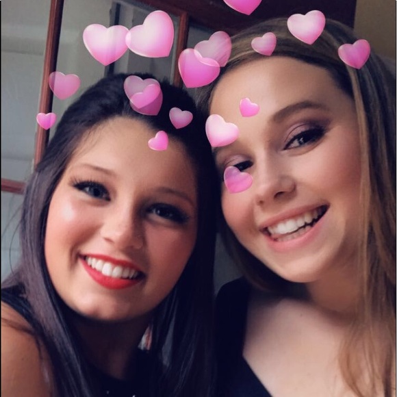 Profile Picture of Hannah Guilbeault (@hannah164) on Poshmark