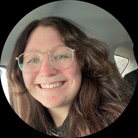 Profile Picture of Briana Staszak (@brianastaszak) on Poshmark