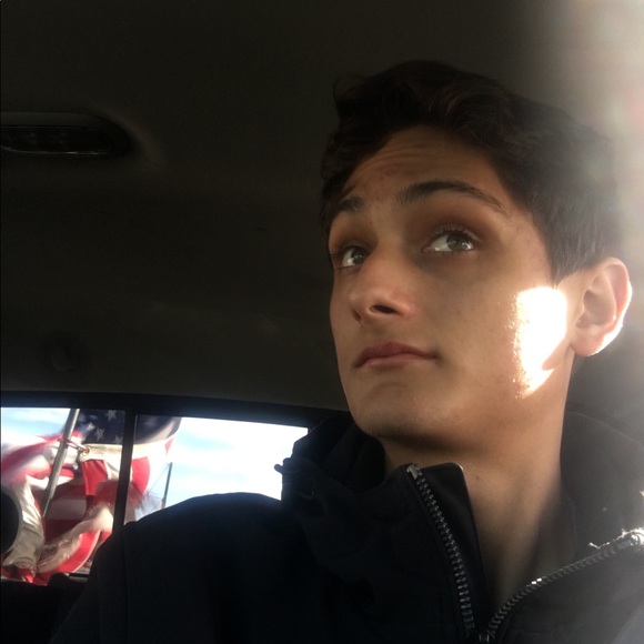 Profile Picture of Grant Adkins (@granta09) on Poshmark