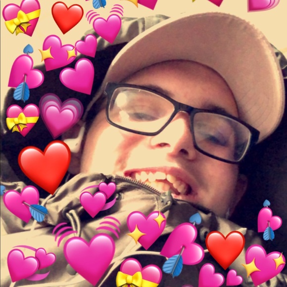 Profile Picture of Neyland Cochran (@neylandcochran) on Poshmark