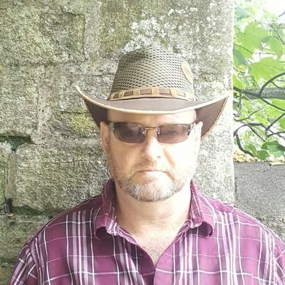 Profile Picture of Robert J Stephens (@RobertJStephen2) on Twitter
