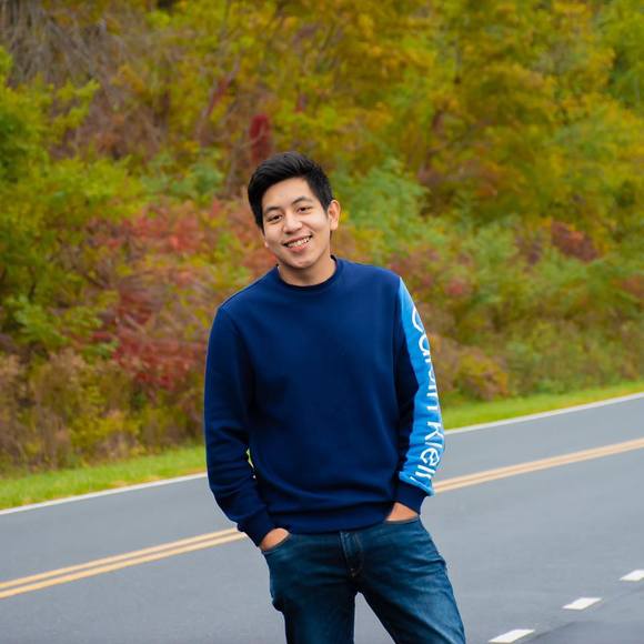 Profile Picture of Phyo Thant oo (@kokophyo) on Poshmark