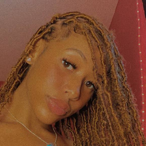Profile Picture of Yasmin Sherrod (@ummyasmine) on Poshmark