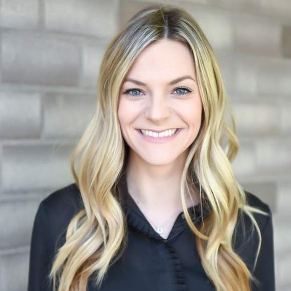 Natasha Bertolozzi - Poshmark Profile Picture of Natasha Bertolozzi (@naropchan) on Poshmark