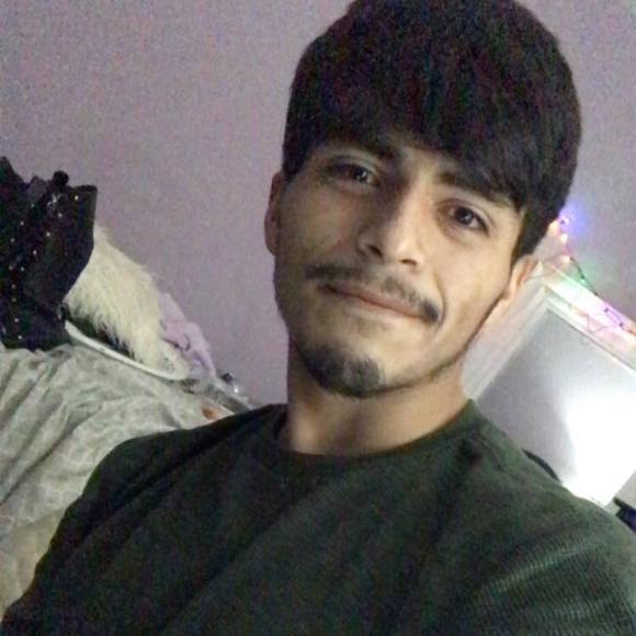 Profile Picture of Martin Hernandez (@martinhernan341) on Poshmark