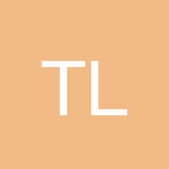 Profile Picture of Tanya Lapointe (@tanya_lapointe) on Poshmark