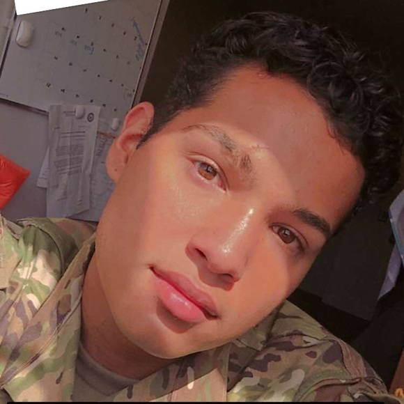 Profile Picture of Christian Solberg (@iamchristiannn) on Poshmark