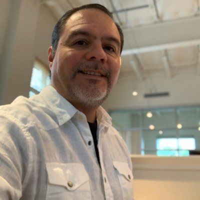 Profile Picture of Gene Luna (@LunaArchitect) on Twitter