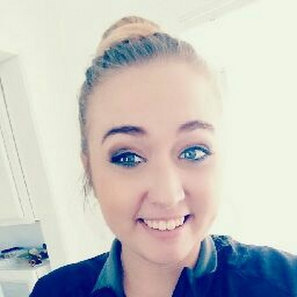 Profile Picture of Katherine Tackitt (@kltackitt02) on Poshmark