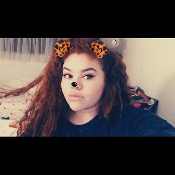 Profile Picture of Bianca Temple (@biancaxtemple) on Poshmark