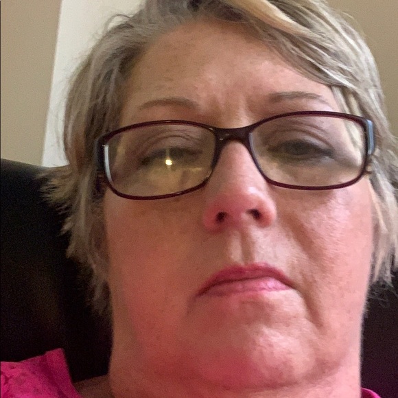 Profile Picture of Dixie Moertle (@dmoertle) on Poshmark