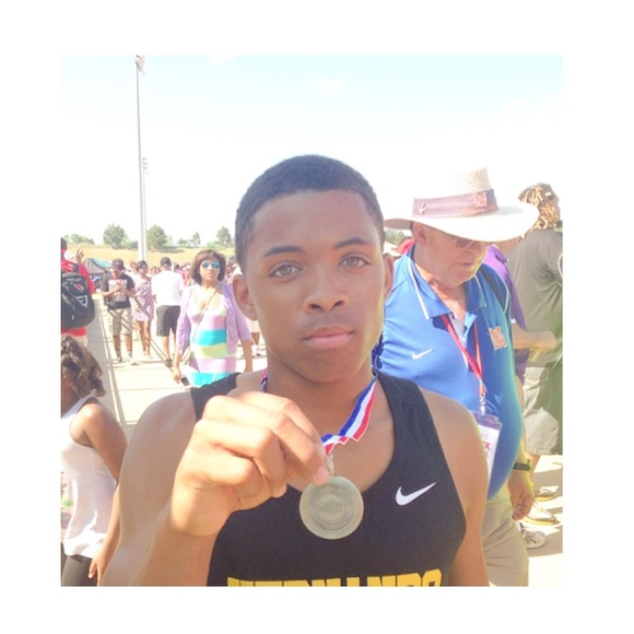 Profile Picture of Kelvin Cartwright (@kellviiinn) on Poshmark