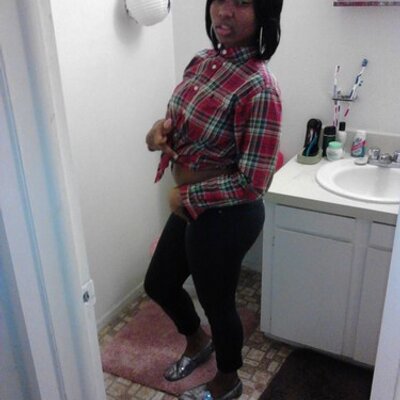Profile Picture of ` Hello BORAH ♥ ツ (@DanielsGirl_) on Twitter
