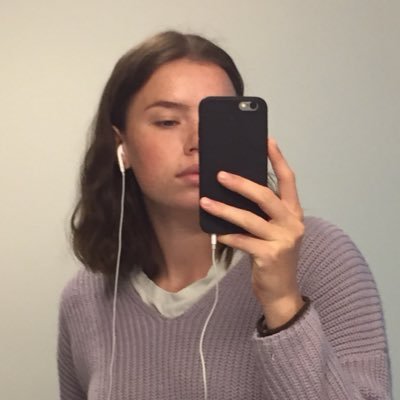 Profile Picture of Emily (@EmilySolemYoung) on Twitter
