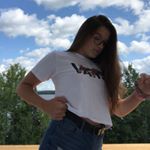 Profile Picture of L A U R E N C E ♡ (@laurence_paradis6) on Instagram
