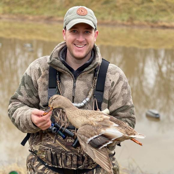 Profile Picture of Cody Linton (@cody_linton) on Poshmark