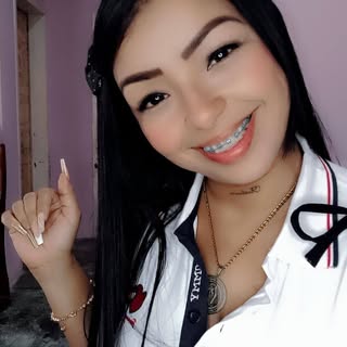 Profile Picture of Alexandra Álamo (@alexandraalamo) on Instagram