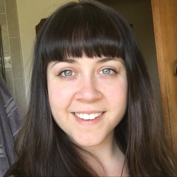 Profile Picture of Rachael Milasich (@rmilasich) on Poshmark