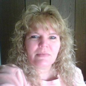 Profile Picture of Cindy Holcomb (@cindyloo43) on Myspace