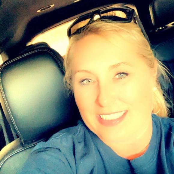 Profile Picture of Samantha Shedd (@samshedd05) on Poshmark