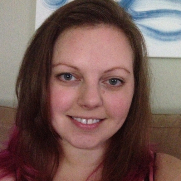 Profile Picture of Kat Golightly (@katgolightly) on Poshmark