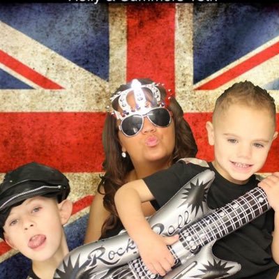 Amy Atkinson - Twitter Profile Picture of Amy Atkinson (@AvonByAmyLea) on Twitter