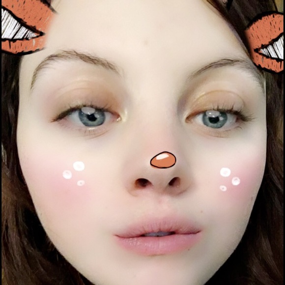 Profile Picture of Brianna Herrick (@breedanielle21) on Poshmark