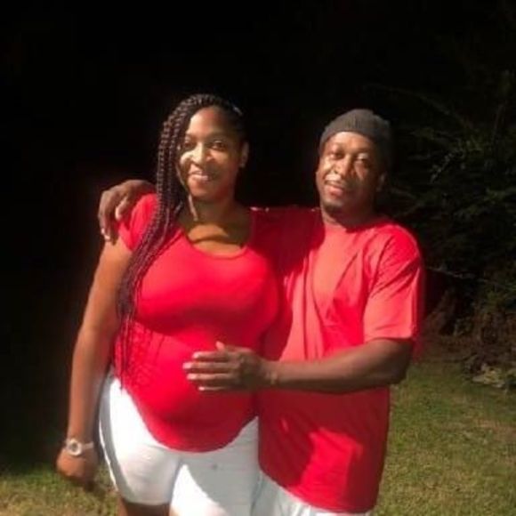 Profile Picture of Robert Jackson (@robertjackso258) on Poshmark