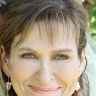 Profile Picture of Lynn (@LynnFerrante) on Twitter