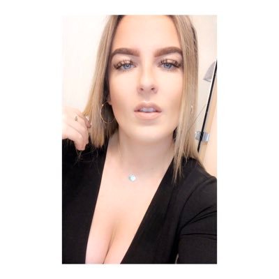 Profile Picture of Lucy Collins-Campbell (@LtripleC) on Twitter