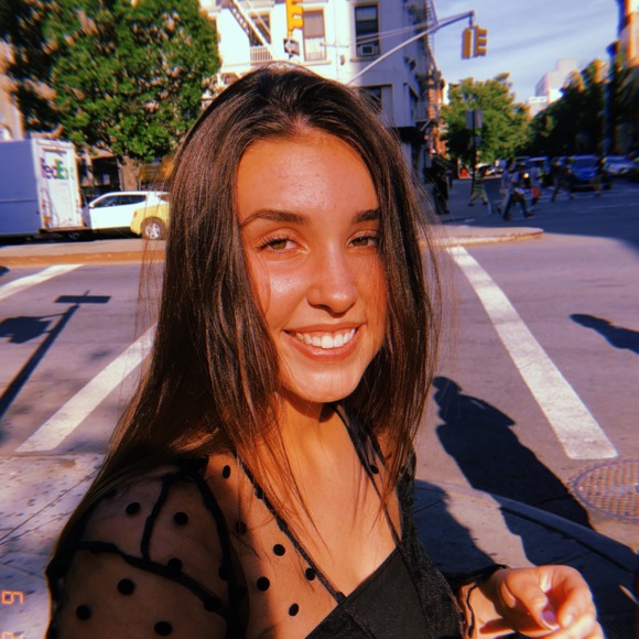 Profile Picture of Shannon Pipik (@shannonpipik) on Poshmark