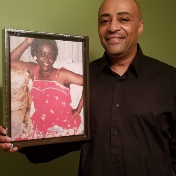 Profile Picture of Michael Early (@mearly297) on Poshmark