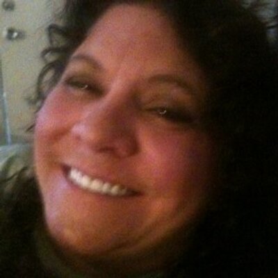 Profile Picture of Leah L Henley Marter (@l_henley) on Twitter