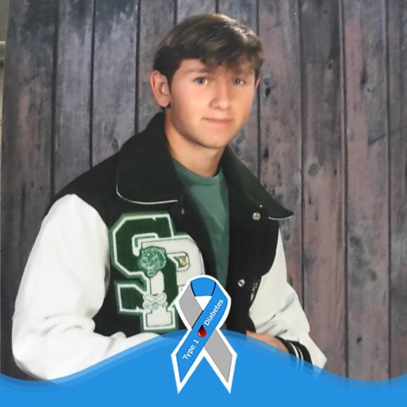 Profile Picture of Andrea Iacovone-loniewski (@theloniewskis) on Poshmark