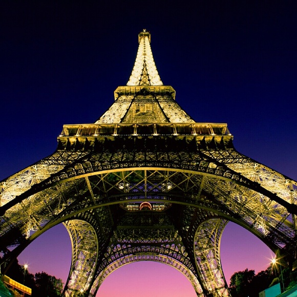 Profile Picture of Dalin Mccully (@stretchbarbecue) on Poshmark