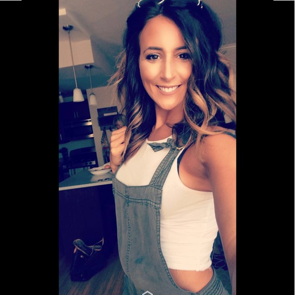 Profile Picture of Sadie Geerlings (@sadiegeerlings) on Poshmark