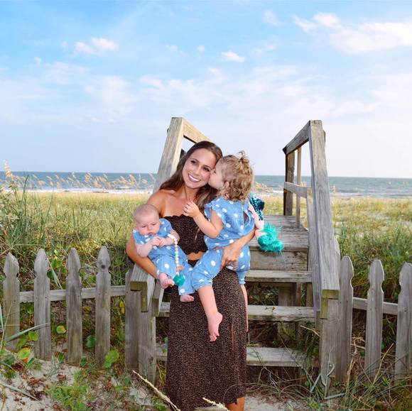 Profile Picture of Haley Halstead (@haleyhalstead) on Poshmark