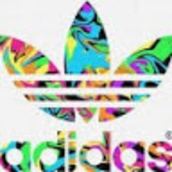 Profile Picture of Madeline Mingee (@m_mingee) on Poshmark